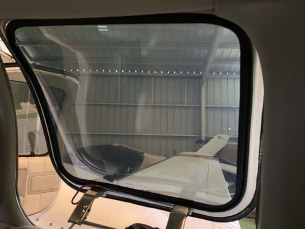 Beechcraft Baron B55 (interior) emergency window with Custom Jet Shades